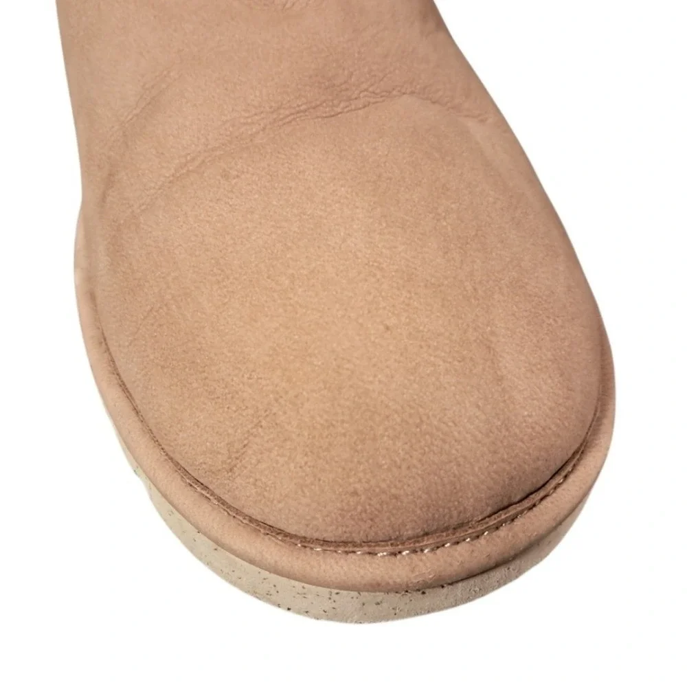 UGG Australia Women's Sheepskin Lined Boots‎ Size 9